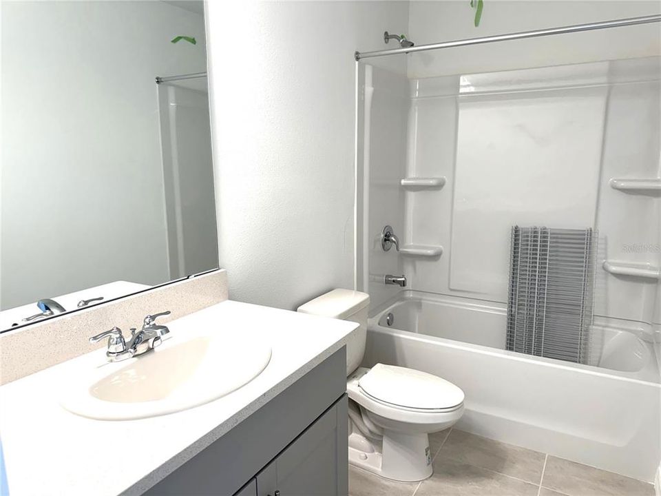 For Rent: $2,150 (3 beds, 2 baths, 1373 Square Feet)