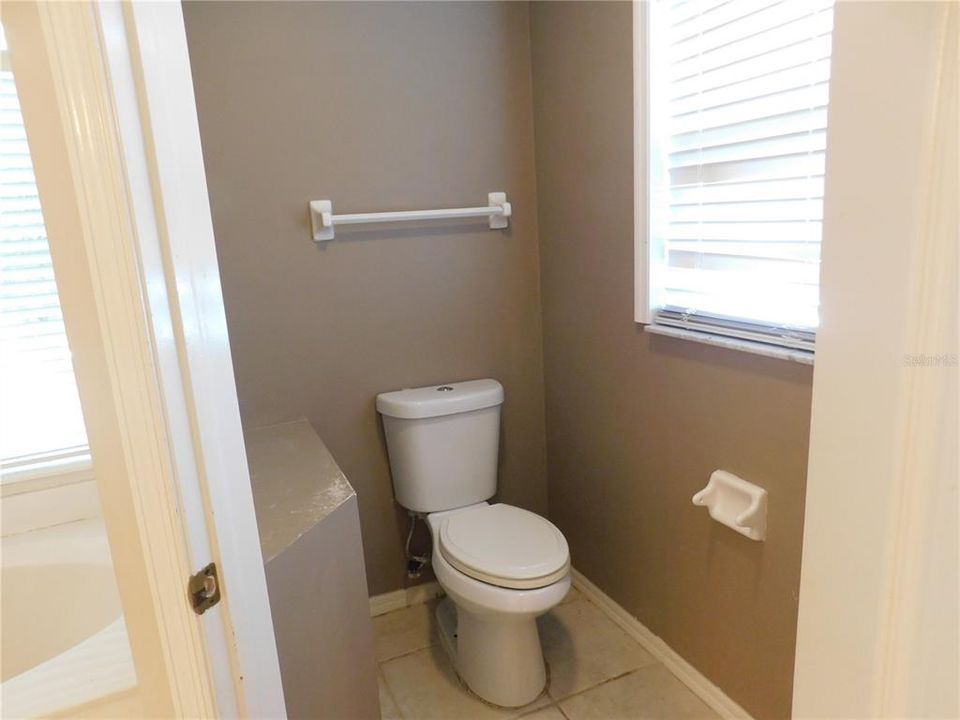 待售: $354,900 (4 贝兹, 3 浴室, 2466 平方英尺)