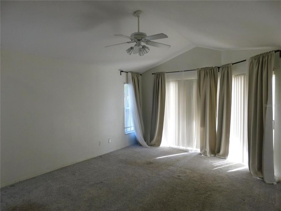 待售: $354,900 (4 贝兹, 3 浴室, 2466 平方英尺)