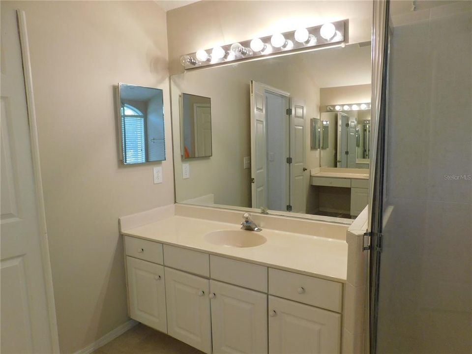 待售: $354,900 (4 贝兹, 3 浴室, 2466 平方英尺)