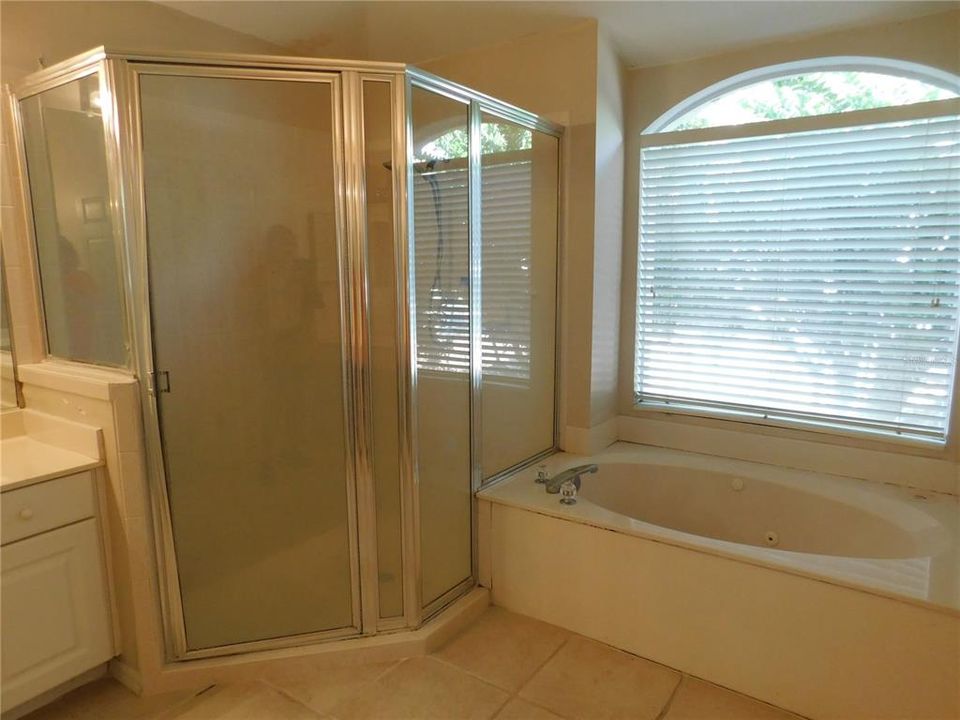 待售: $354,900 (4 贝兹, 3 浴室, 2466 平方英尺)