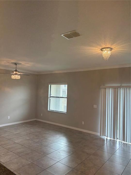 En Renta: $2,075 (3 camas, 2 baños, 1601 Pies cuadrados)