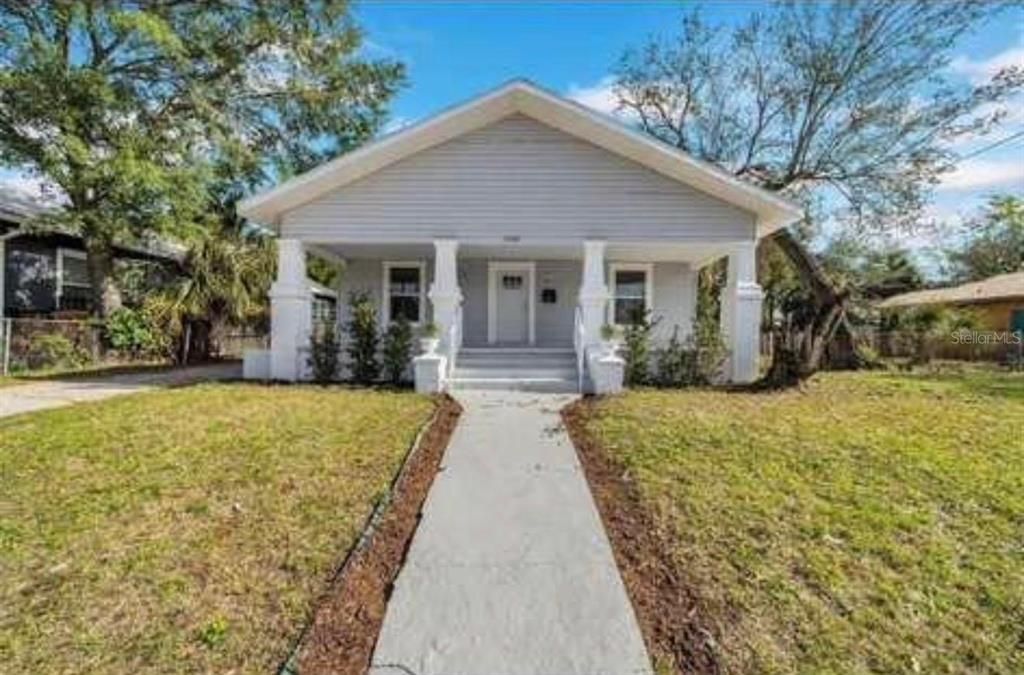 待售: $320,000 (3 贝兹, 1 浴室, 1464 平方英尺)