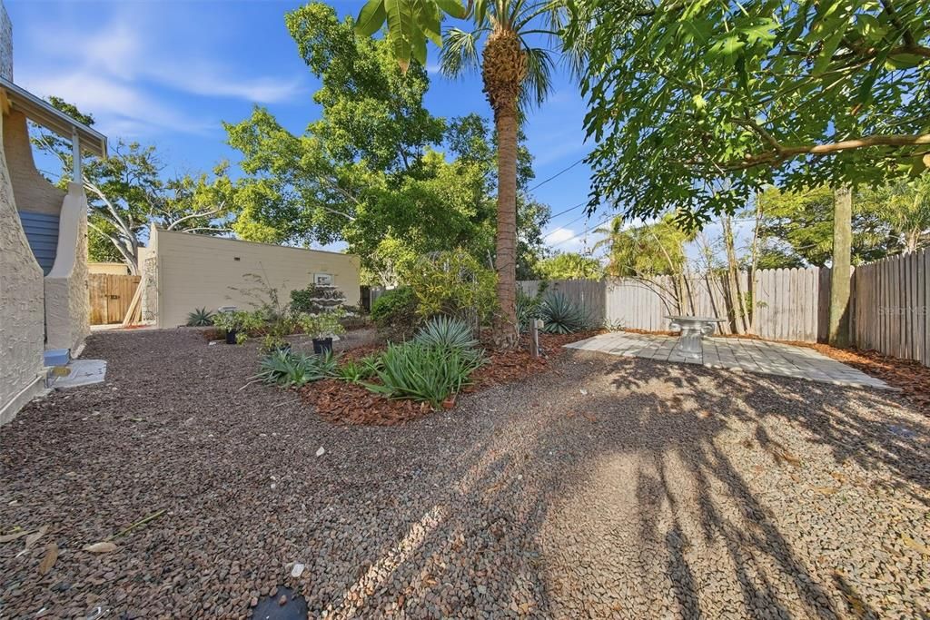 待售: $880,000 (4 贝兹, 0 浴室, 2924 平方英尺)