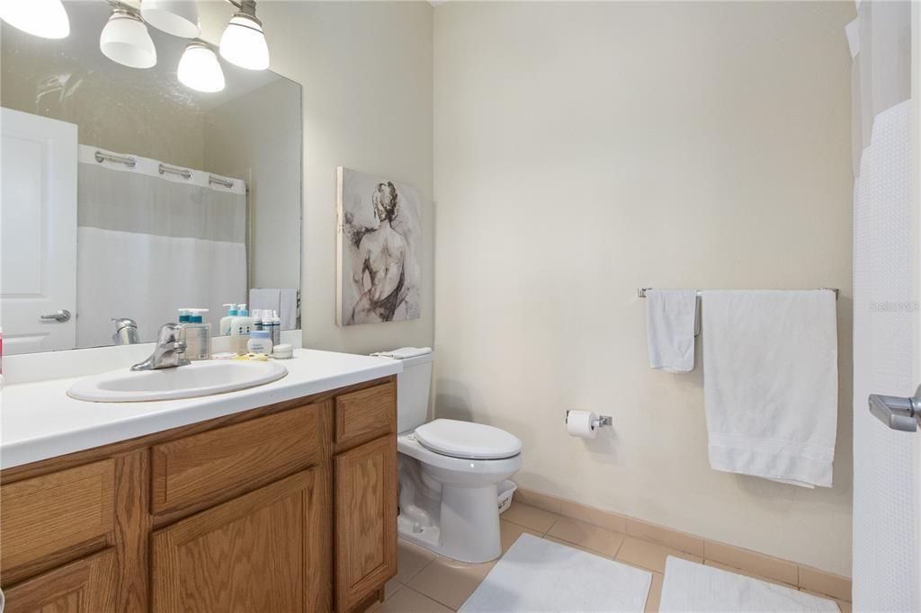 For Rent: $2,100 (2 beds, 2 baths, 1422 Square Feet)