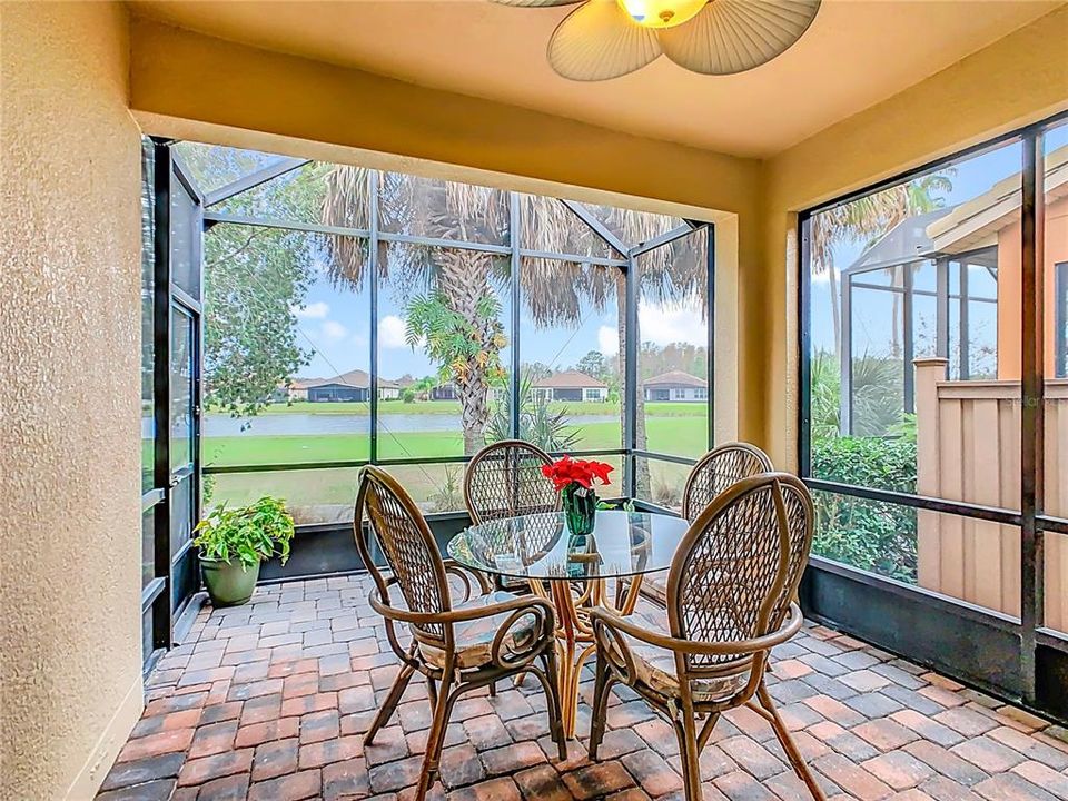 For Sale: $299,900 (2 beds, 2 baths, 1539 Square Feet)