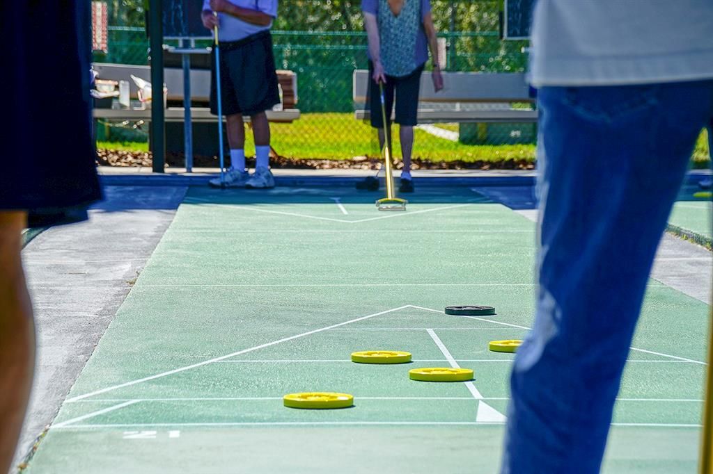 For Sale: $299,900 (2 beds, 2 baths, 1539 Square Feet)