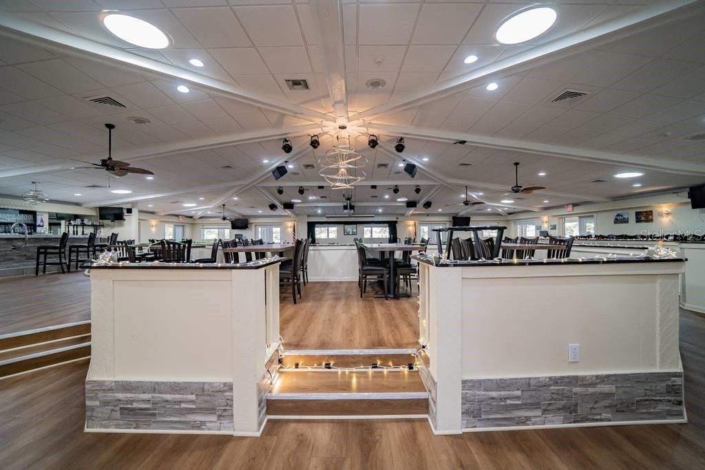 For Sale: $134,900 (2 beds, 2 baths, 912 Square Feet)