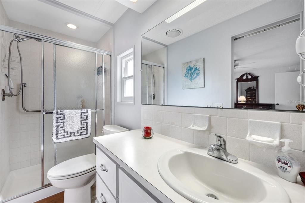 For Sale: $134,900 (2 beds, 2 baths, 912 Square Feet)