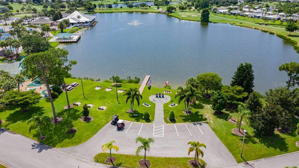 For Sale: $134,900 (2 beds, 2 baths, 912 Square Feet)