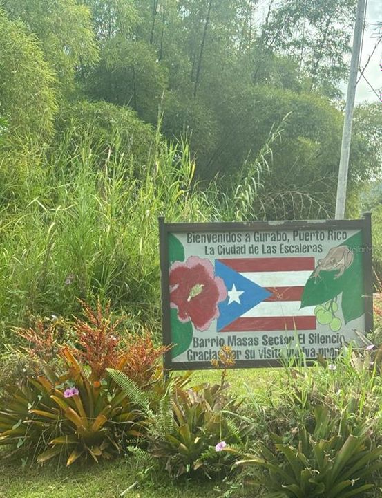 En Venta: $400,000 (27.36 acres)