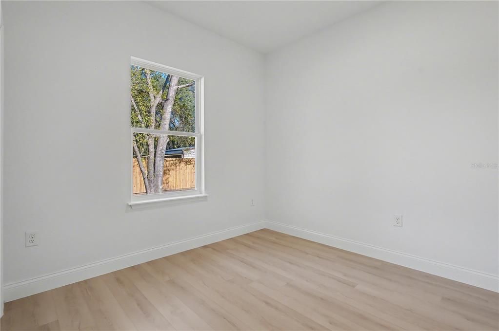 En Venta: $293,900 (4 camas, 2 baños, 1816 Pies cuadrados)