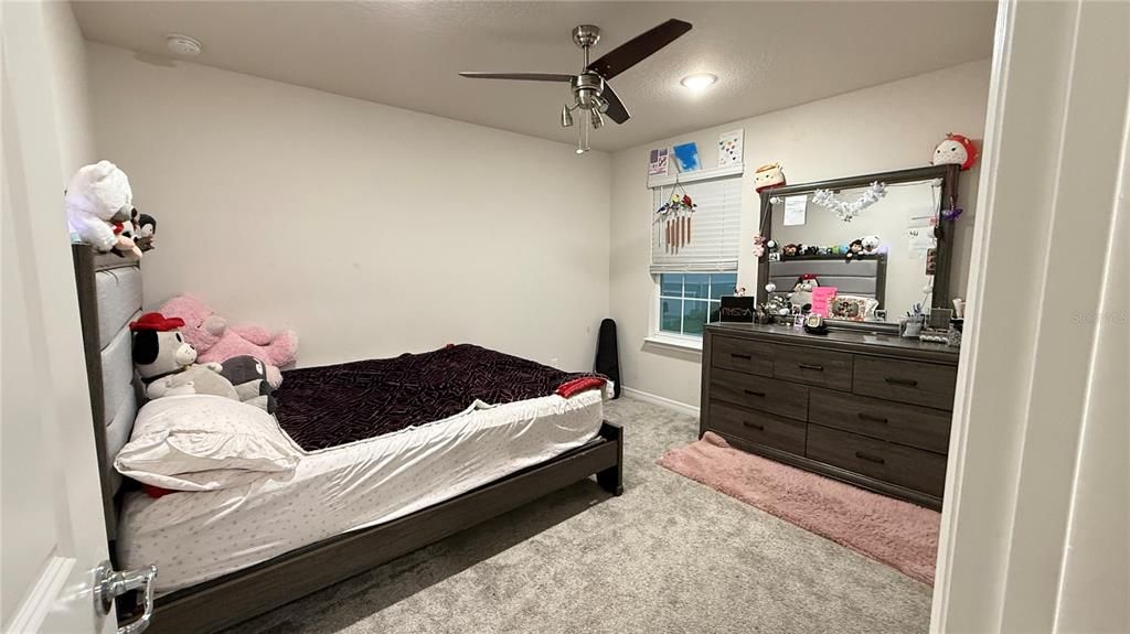 For Rent: $2,850 (5 beds, 2 baths, 2386 Square Feet)