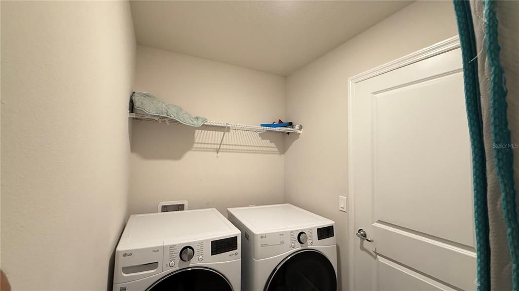 For Rent: $2,850 (5 beds, 2 baths, 2386 Square Feet)