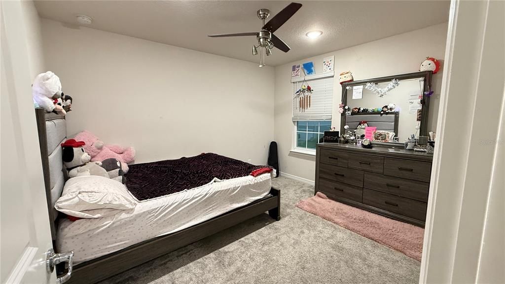 For Rent: $2,850 (5 beds, 2 baths, 2386 Square Feet)