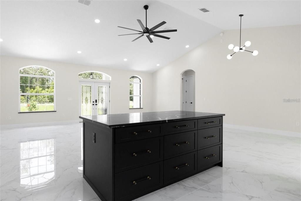 На продажу: $439,990 (3 спален, 2 ванн, 1886 Квадратных фут)