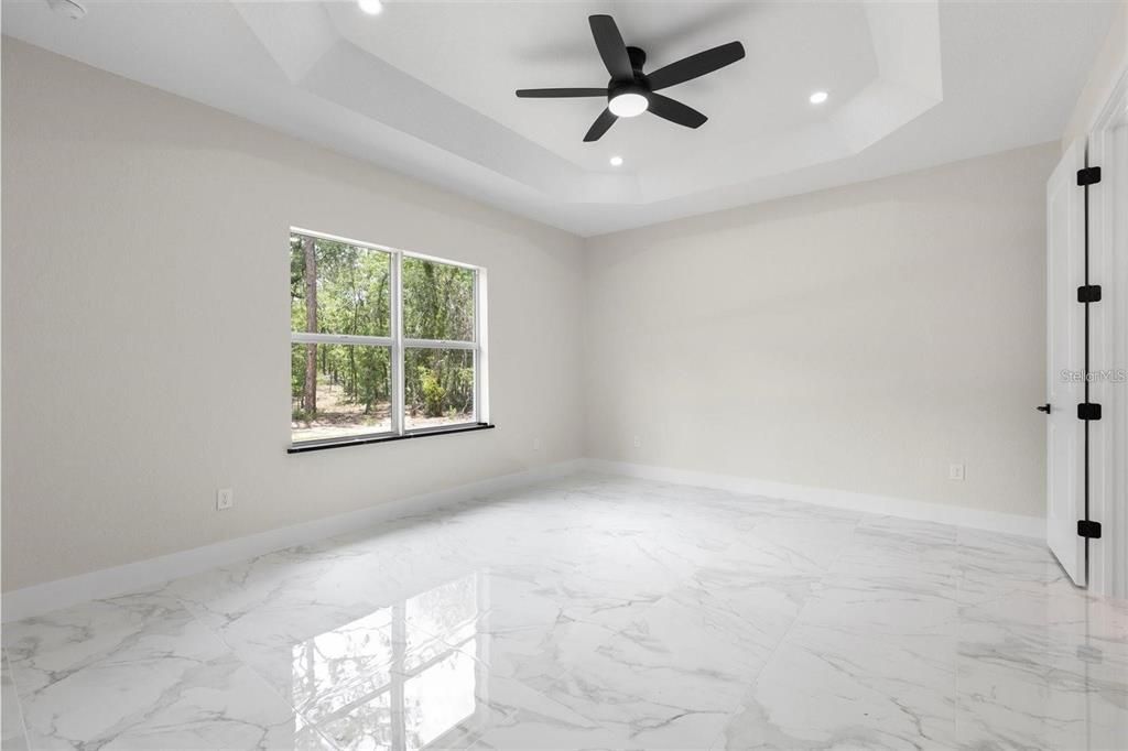 На продажу: $439,990 (3 спален, 2 ванн, 1886 Квадратных фут)