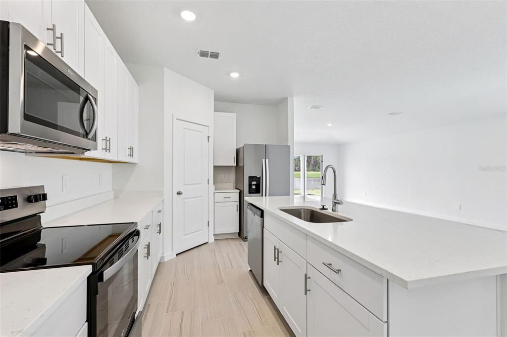 For Sale: $372,990 (4 beds, 3 baths, 1842 Square Feet)