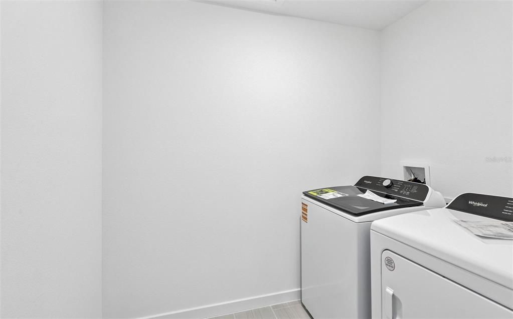 For Sale: $372,990 (4 beds, 3 baths, 1842 Square Feet)