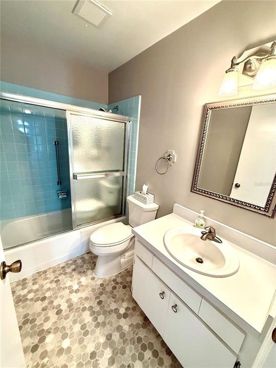 待售: $299,999 (3 贝兹, 2 浴室, 1647 平方英尺)