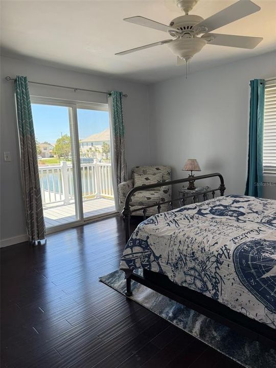 Недавно продано: $660,000 (2 спален, 2 ванн, 1486 Квадратных фут)