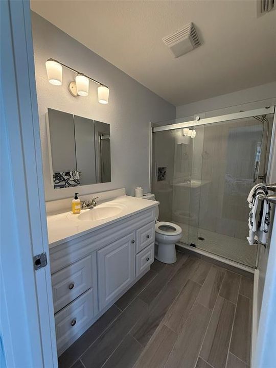 Недавно продано: $660,000 (2 спален, 2 ванн, 1486 Квадратных фут)