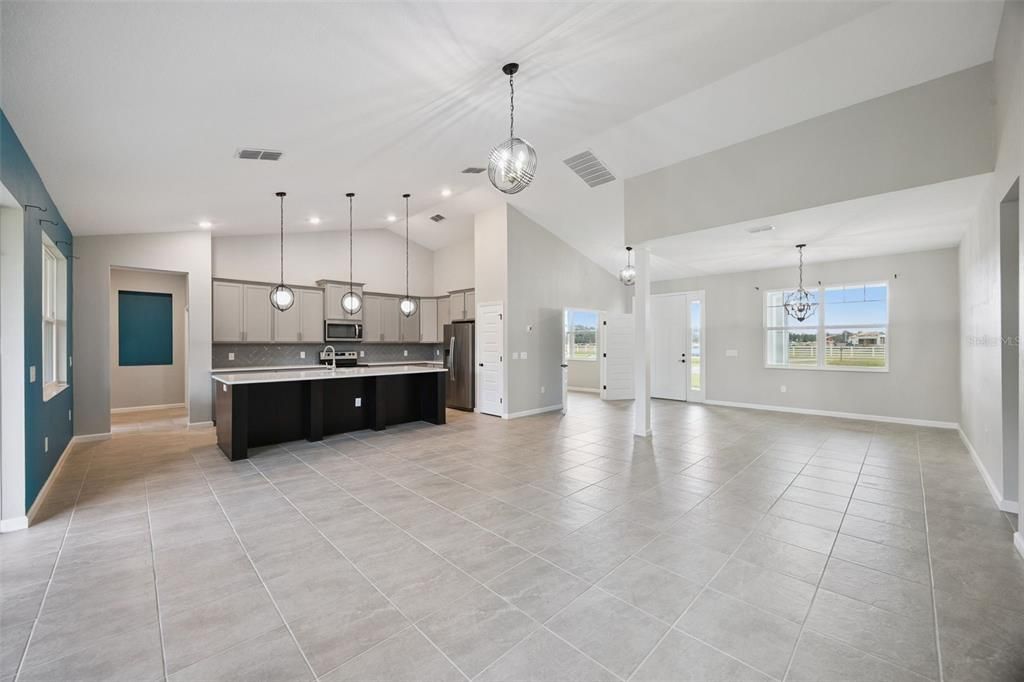 For Sale: $690,000 (3 beds, 3 baths, 2203 Square Feet)