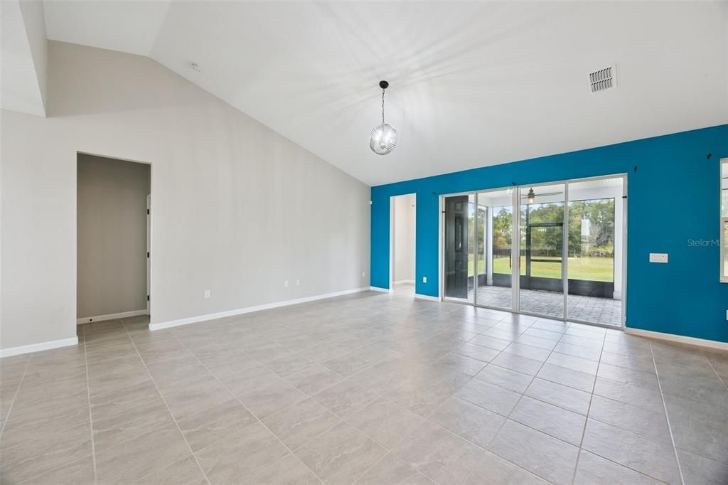 For Sale: $690,000 (3 beds, 3 baths, 2203 Square Feet)