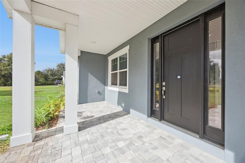 For Sale: $690,000 (3 beds, 3 baths, 2203 Square Feet)