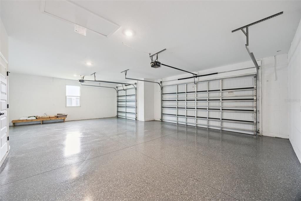 For Sale: $690,000 (3 beds, 3 baths, 2203 Square Feet)