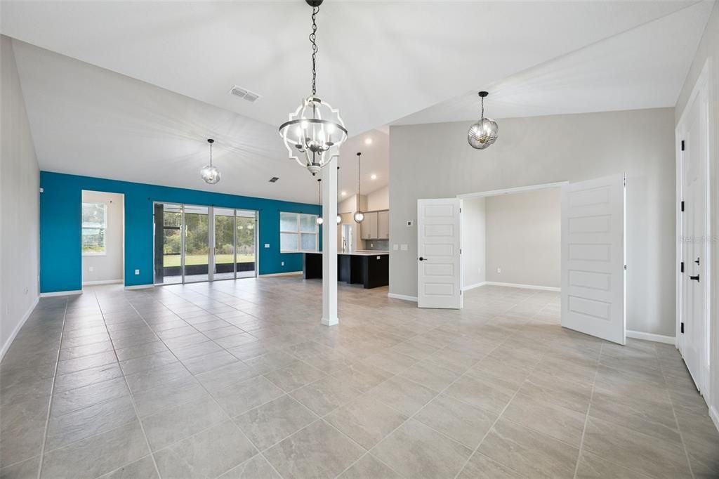 For Sale: $690,000 (3 beds, 3 baths, 2203 Square Feet)