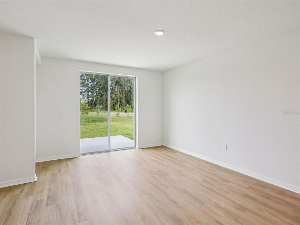 На продажу: $329,890 (3 спален, 2 ванн, 1483 Квадратных фут)