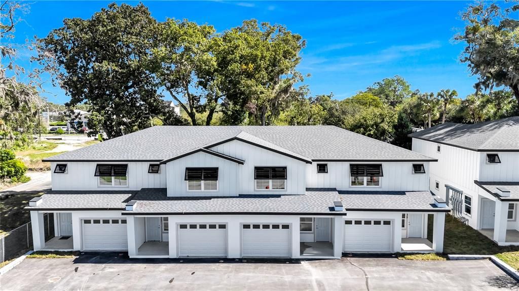 For Rent: $2,200 (2 beds, 2 baths, 1900 Square Feet)