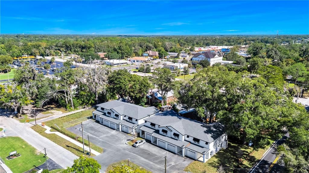 For Rent: $2,200 (2 beds, 2 baths, 1900 Square Feet)