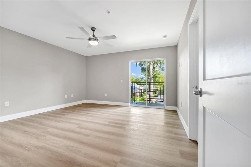 For Rent: $2,200 (2 beds, 2 baths, 1900 Square Feet)