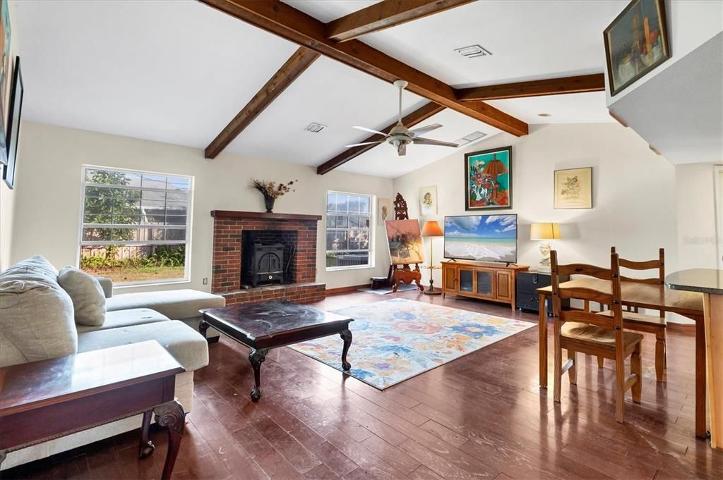 На продажу: $620,000 (3 спален, 2 ванн, 2446 Квадратных фут)