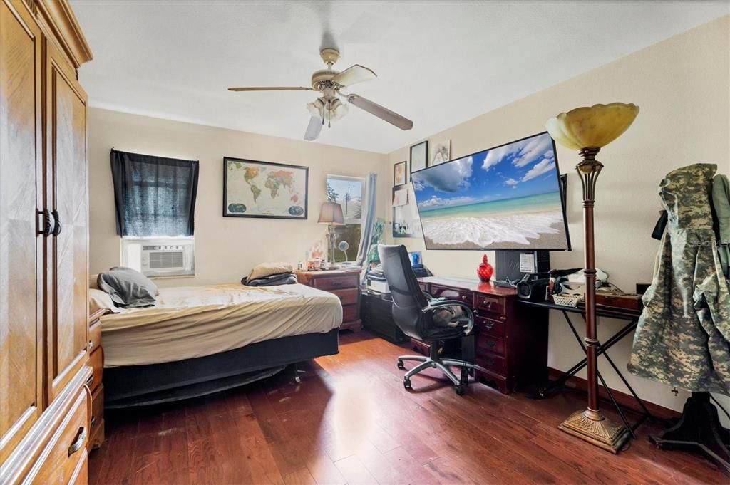 На продажу: $620,000 (3 спален, 2 ванн, 2446 Квадратных фут)