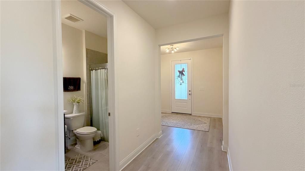 En Venta: $559,000 (4 camas, 3 baños, 2710 Pies cuadrados)