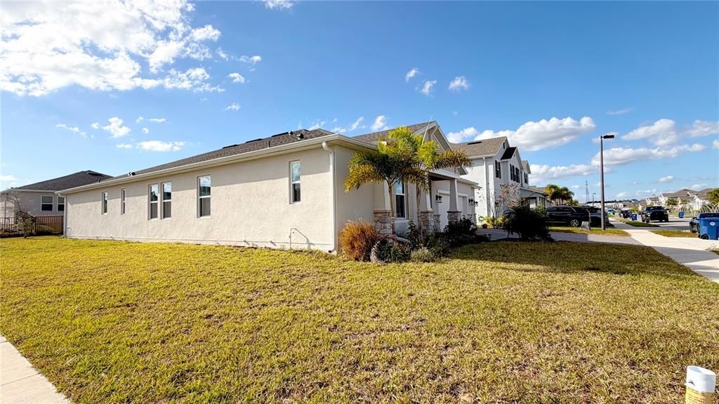 En Venta: $559,000 (4 camas, 3 baños, 2710 Pies cuadrados)