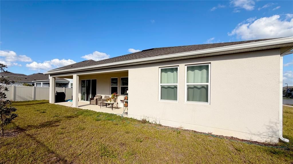 En Venta: $559,000 (4 camas, 3 baños, 2710 Pies cuadrados)