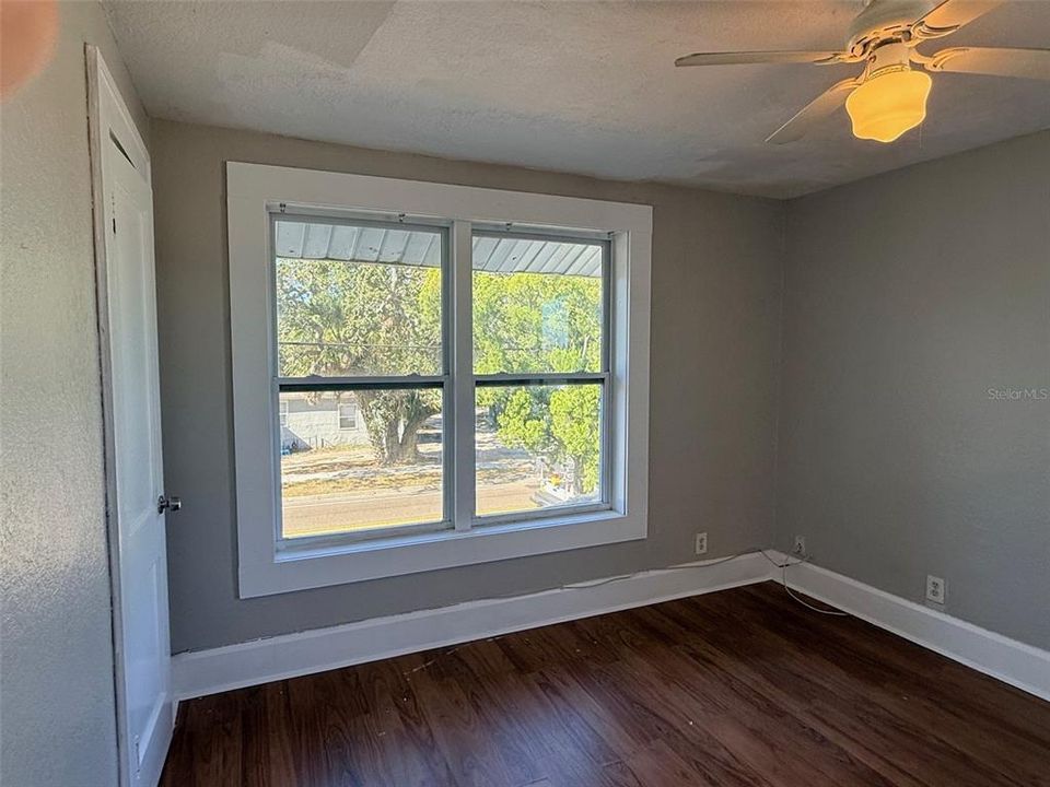 出租: $2,450 (3 贝兹, 1 浴室, 1442 平方英尺)