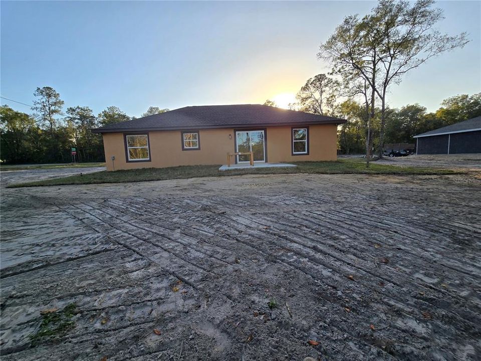 待售: $260,000 (3 贝兹, 2 浴室, 1380 平方英尺)