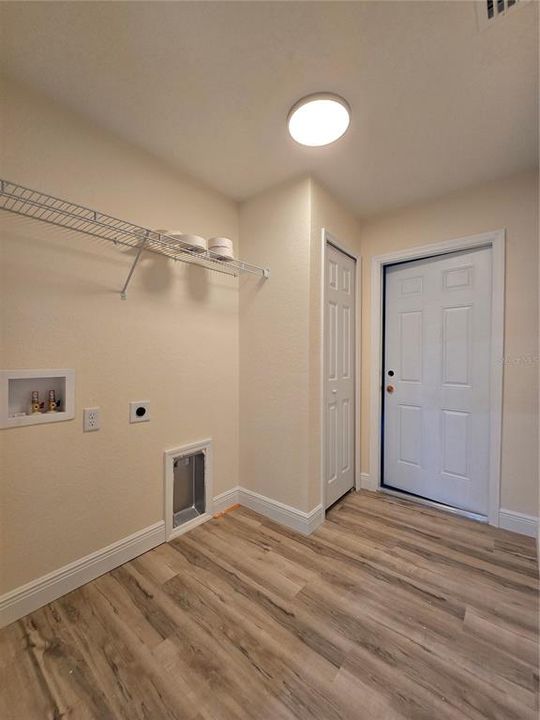 待售: $260,000 (3 贝兹, 2 浴室, 1380 平方英尺)