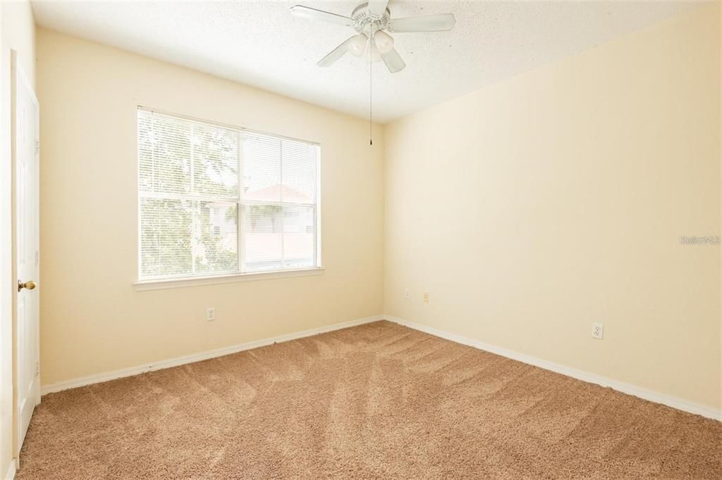 出租: $1,550 (2 贝兹, 1 浴室, 1029 平方英尺)