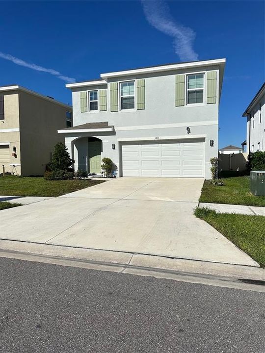 En Renta: $3,400 (5 camas, 3 baños, 2447 Pies cuadrados)