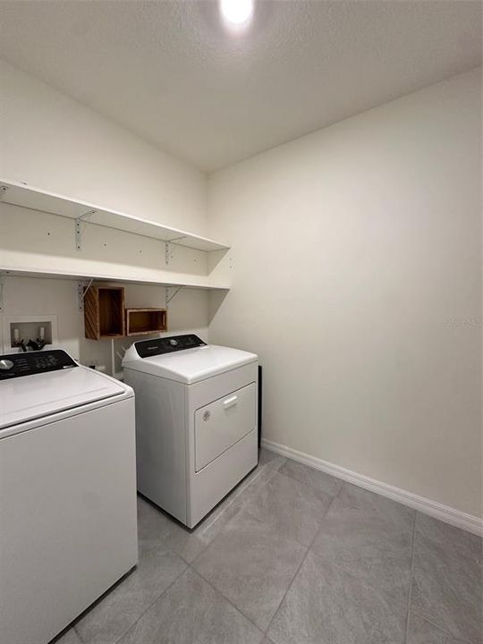 En Renta: $3,400 (5 camas, 3 baños, 2447 Pies cuadrados)