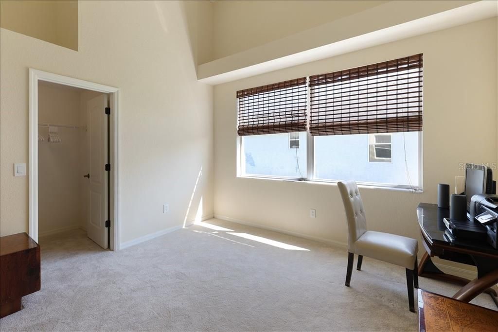 В аренду: $3,500 (3 спален, 2 ванн, 2216 Квадратных фут)