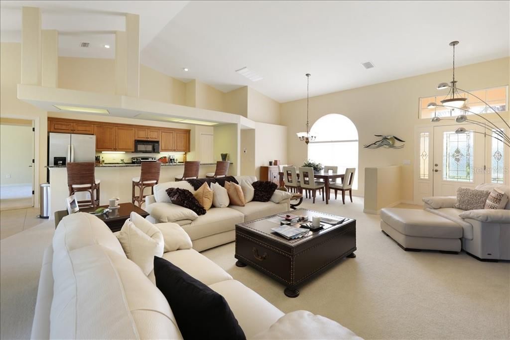 В аренду: $3,500 (3 спален, 2 ванн, 2216 Квадратных фут)