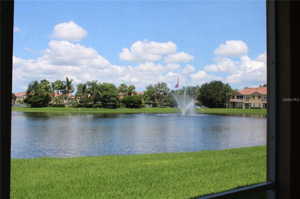 For Rent: $2,150 (3 beds, 2 baths, 1954 Square Feet)