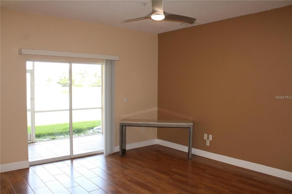 For Rent: $2,150 (3 beds, 2 baths, 1954 Square Feet)